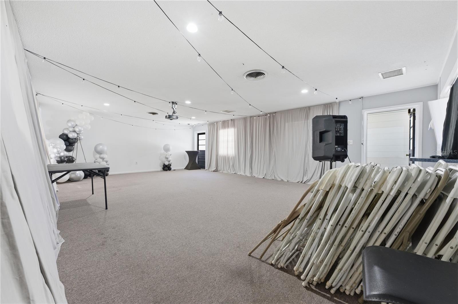 KATHLEEN - Commercial Sale