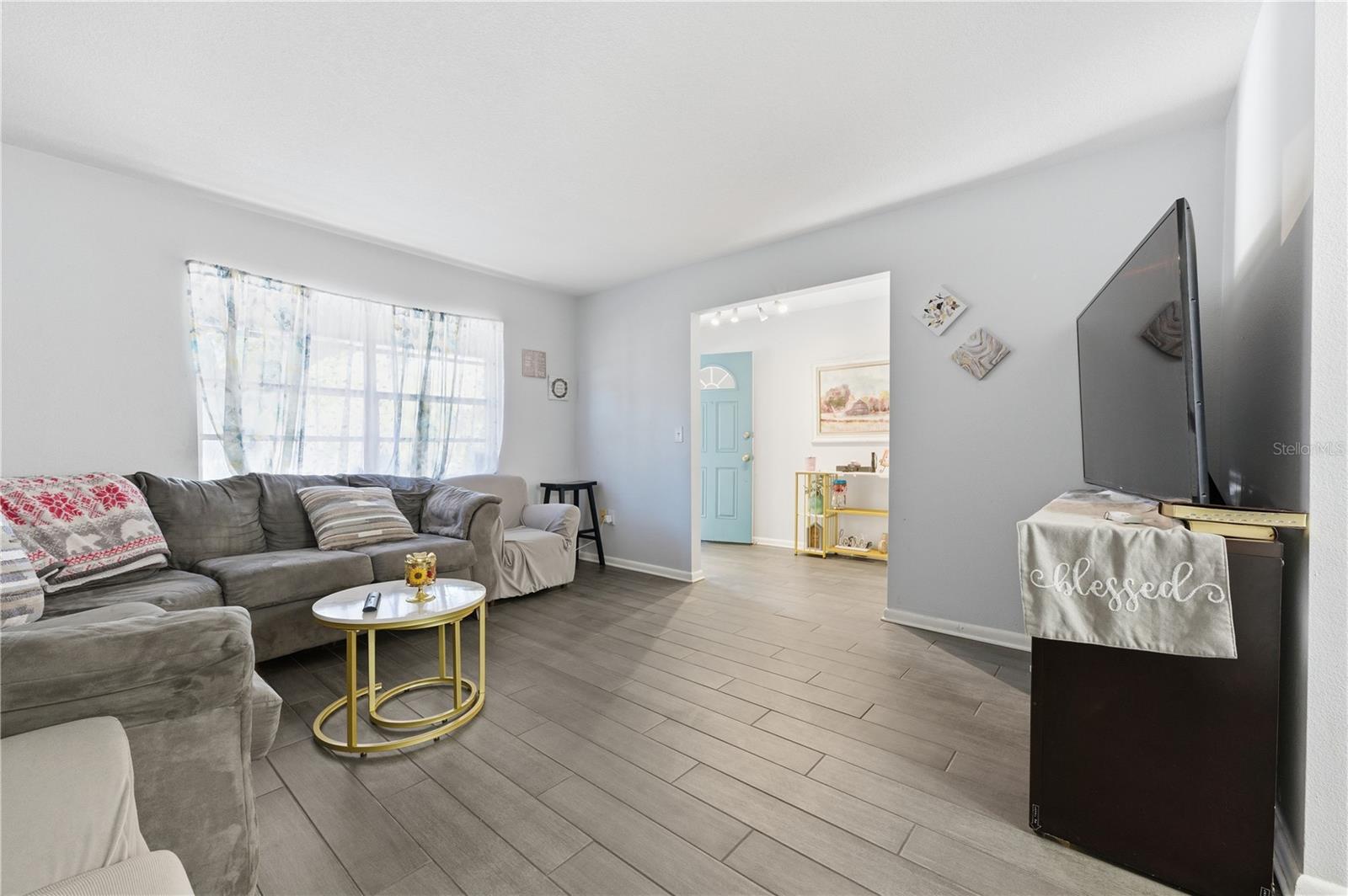 KATHLEEN - Commercial Sale