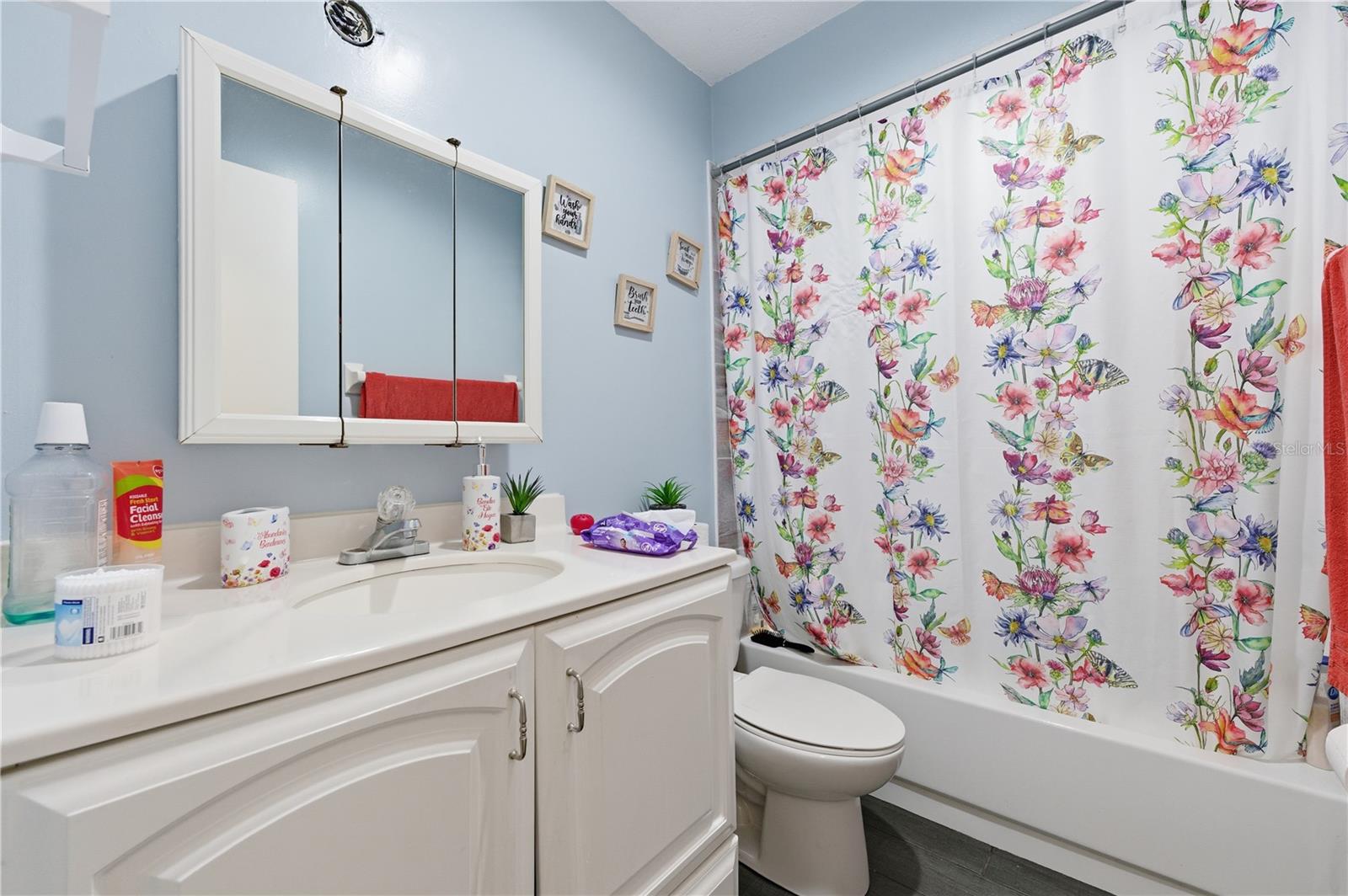 KATHLEEN - Commercial Sale