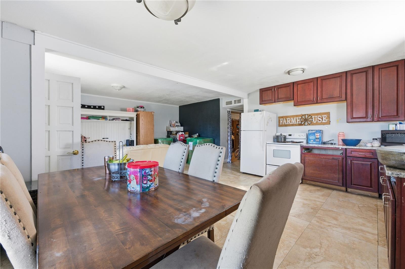 KATHLEEN - Commercial Sale