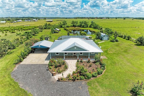 7635 WAUCHULA RD, MYAKKA CITY, FL 34251 - Image 8268f27f8fec5bf3bedb69e5a5d5127d/908944720