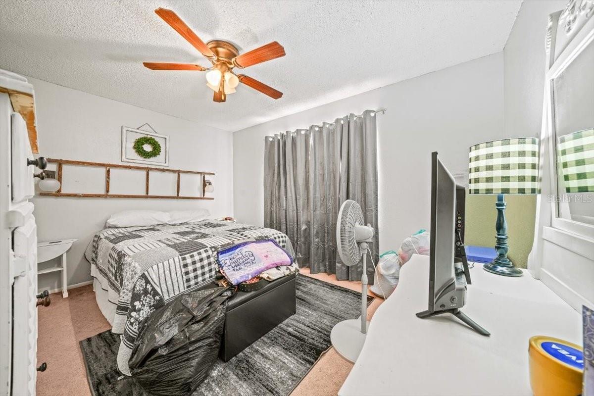 SILVER SPGS SHORES UN 04 - Residential