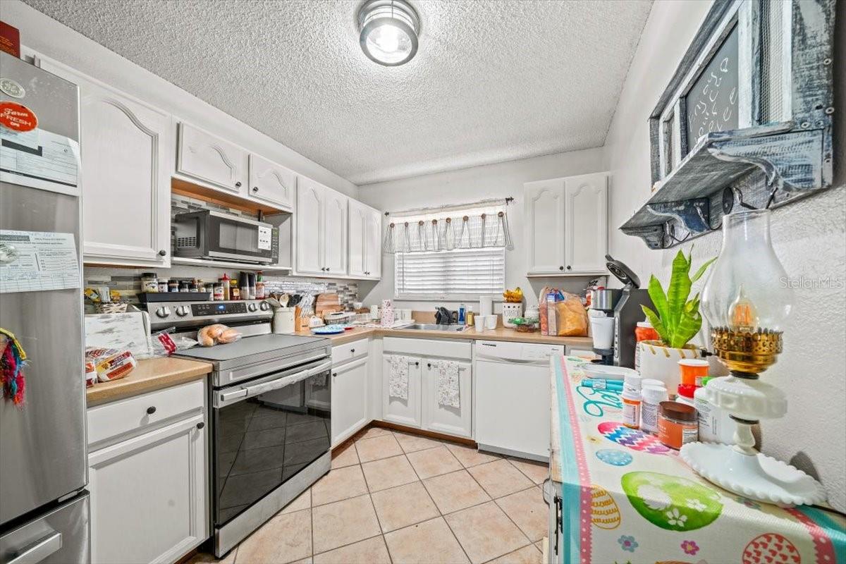 SILVER SPGS SHORES UN 04 - Residential