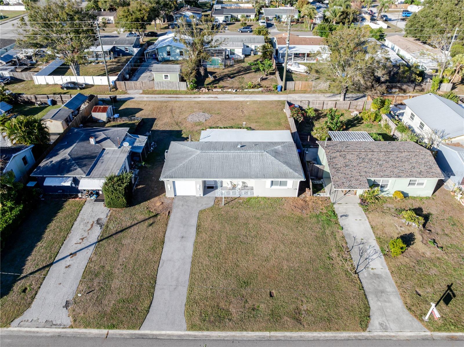 COLONIAL PARKS SUB - Residential