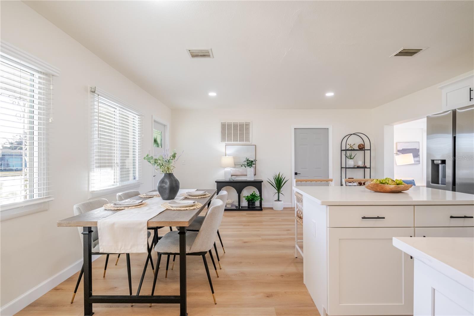 COLONIAL PARKS SUB - Residential