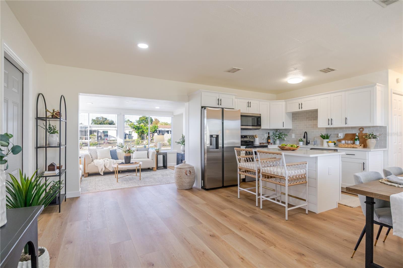 COLONIAL PARKS SUB - Residential