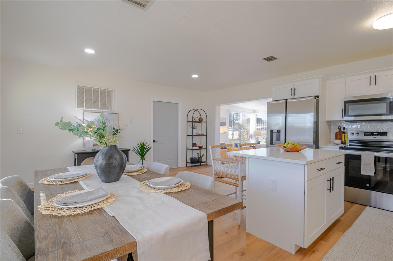 COLONIAL PARKS SUB - Residential