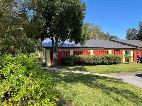 A home in WINTER HAVEN