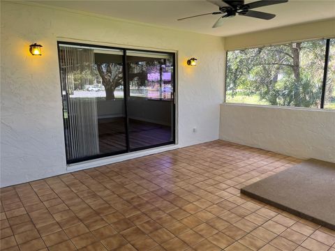 A home in WINTER HAVEN