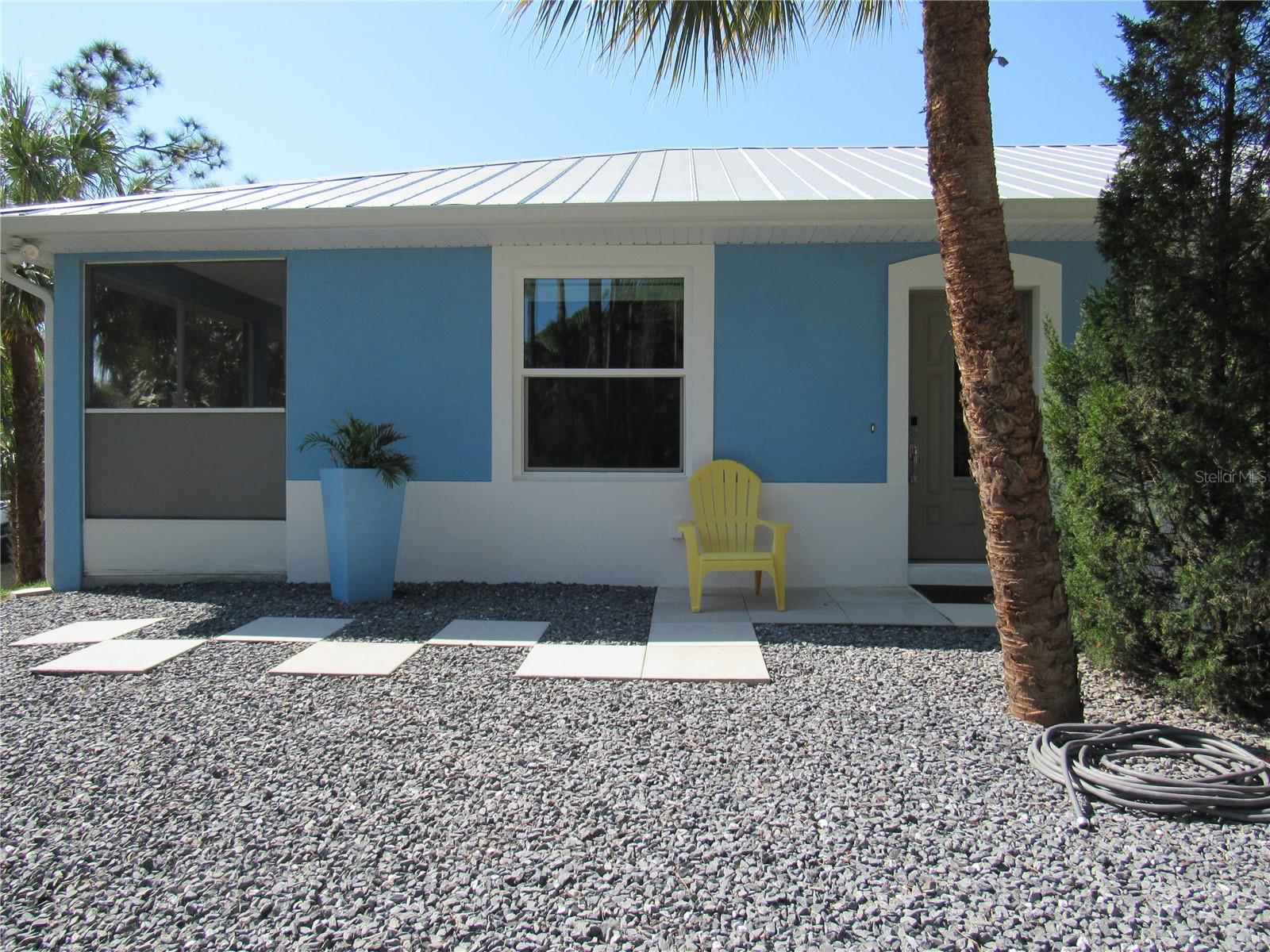 2074 & 2076 COMO STREET