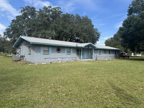 Photo of 9581 Mcintosh Road, Dover, FL 33527 (MLS # TB8555517)