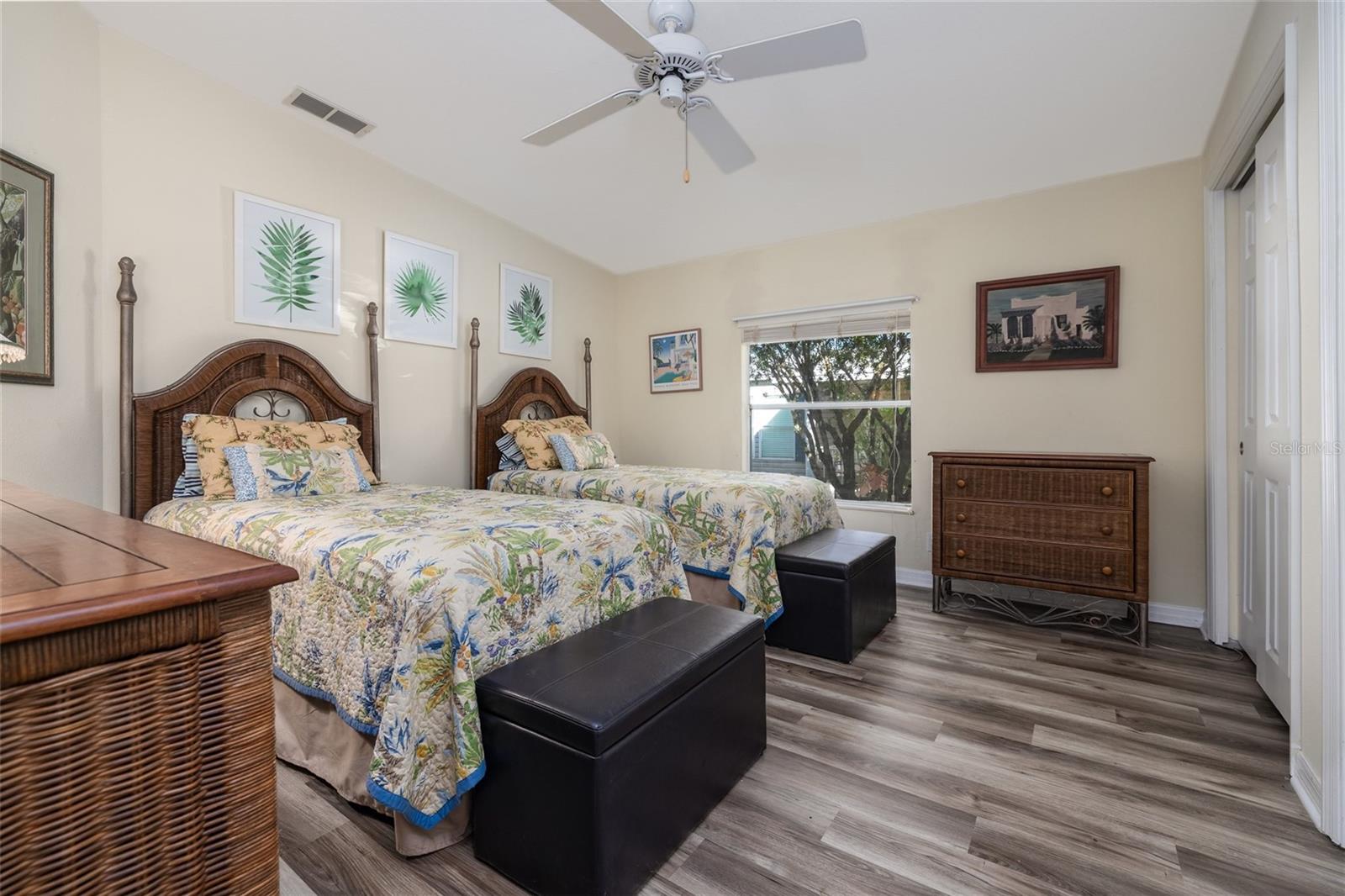 EDGEWATER LANDING - Residential