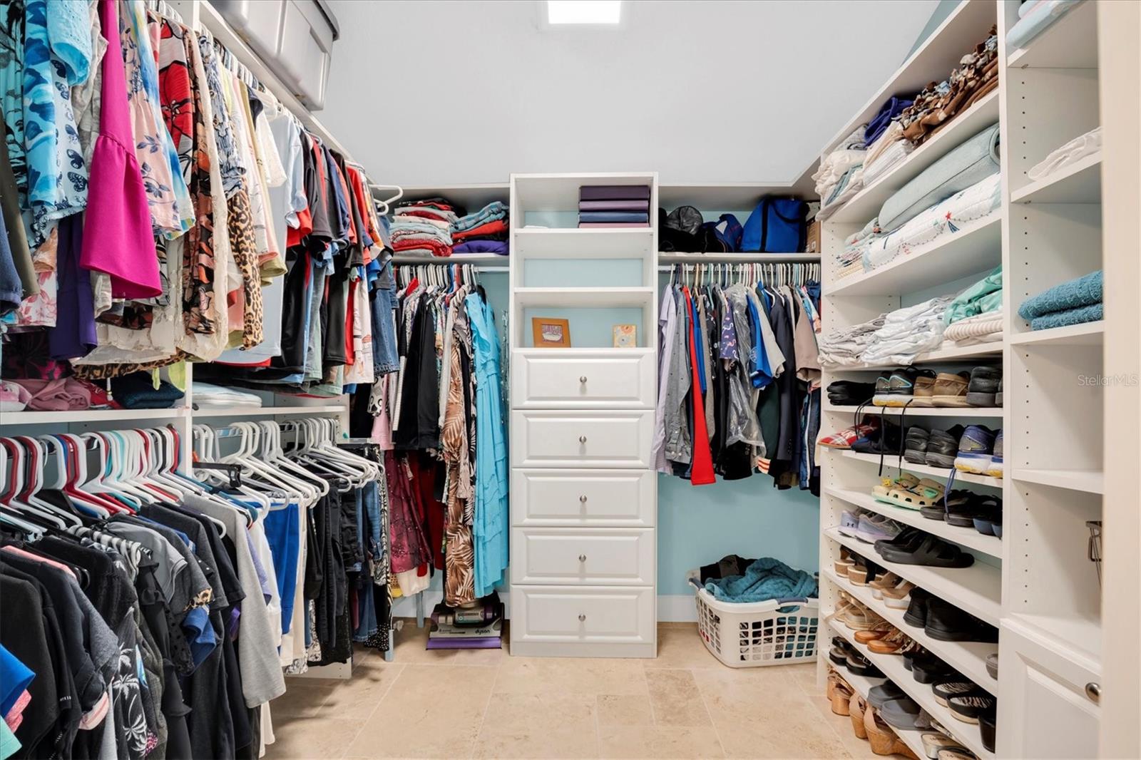 CAPRI HARBOR CONDO - Residential Lease