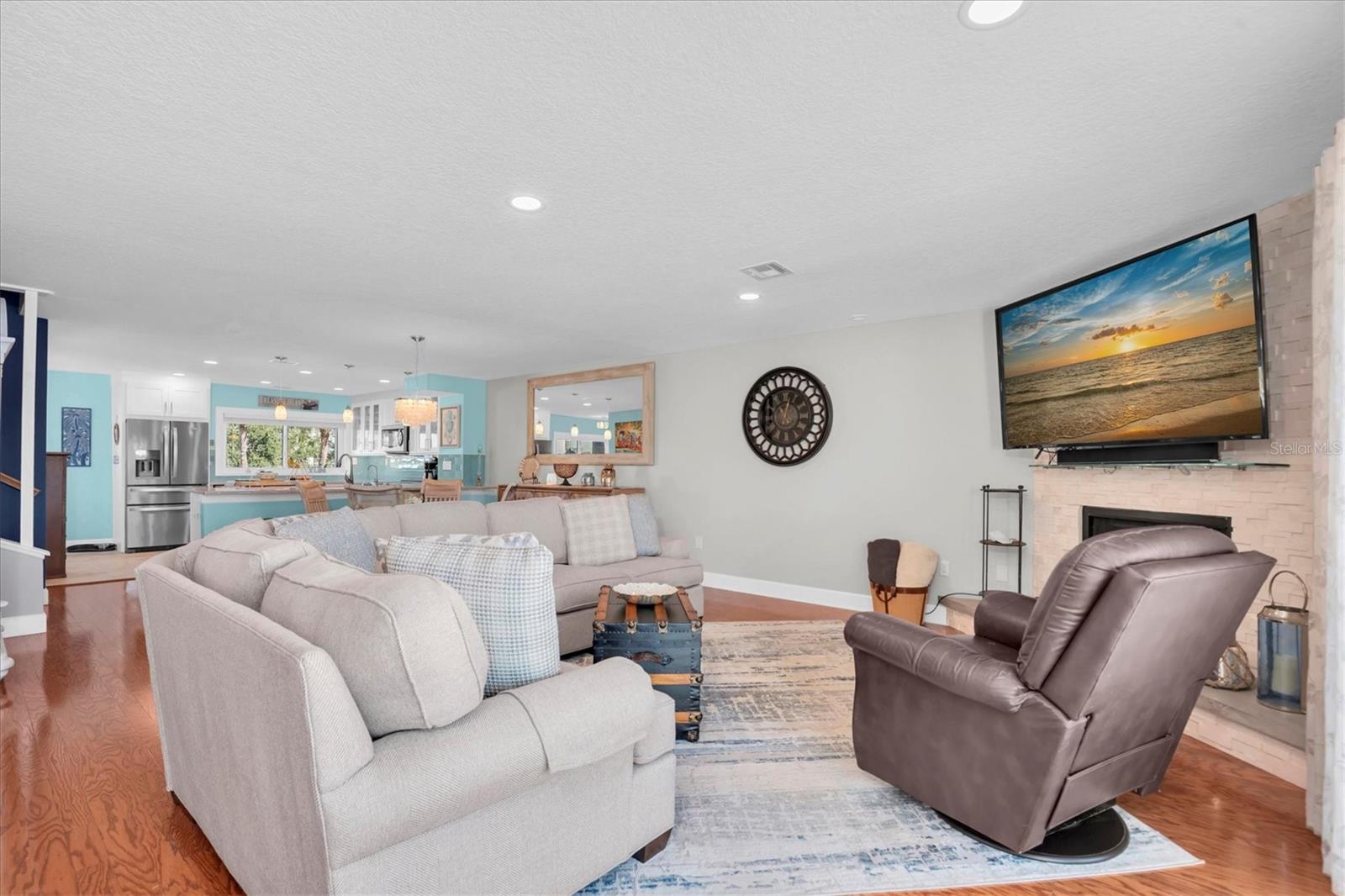 CAPRI HARBOR CONDO - Residential Lease