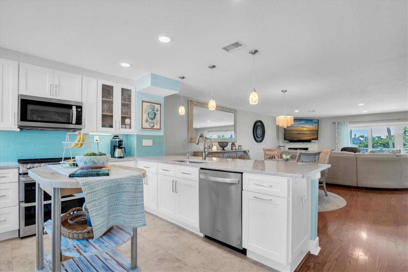 CAPRI HARBOR CONDO - Residential Lease