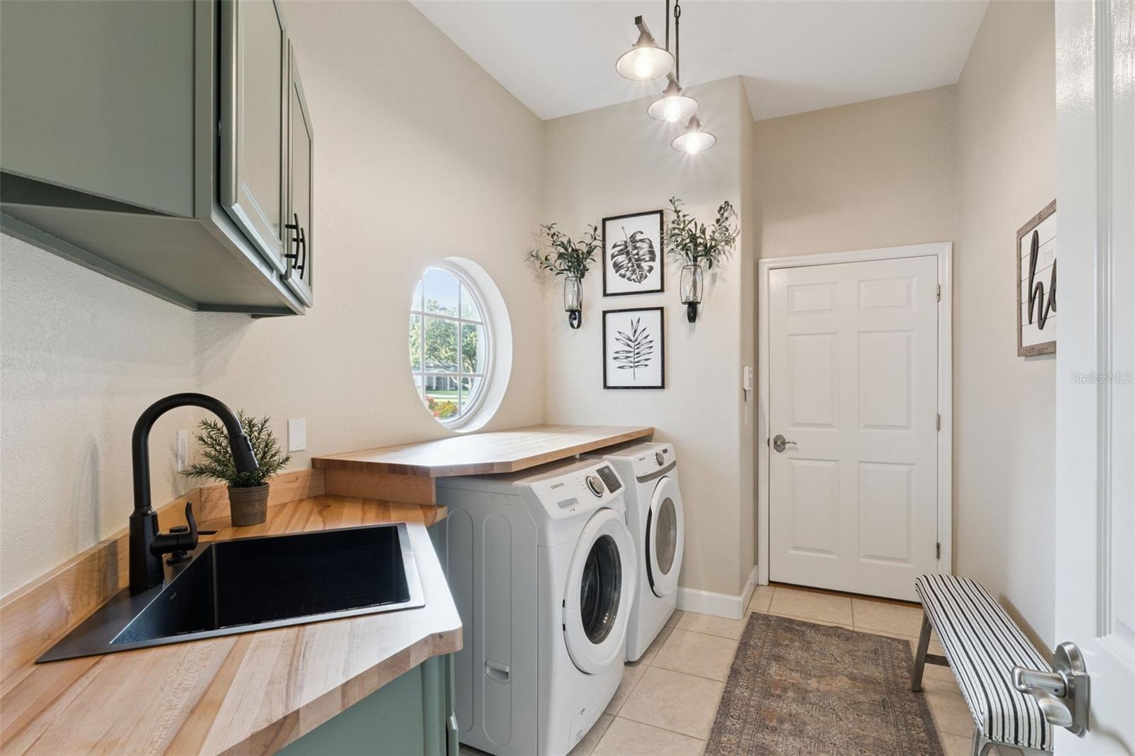 WINDERMERE DOWNS PH 03 - Residential