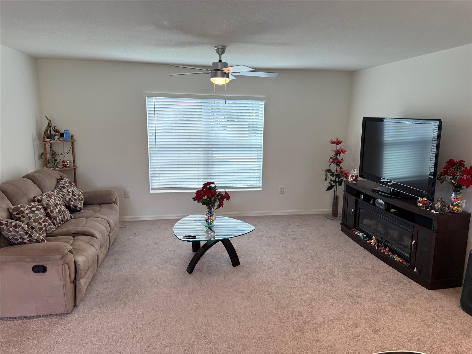 MARION OAKS UN 04 - Residential