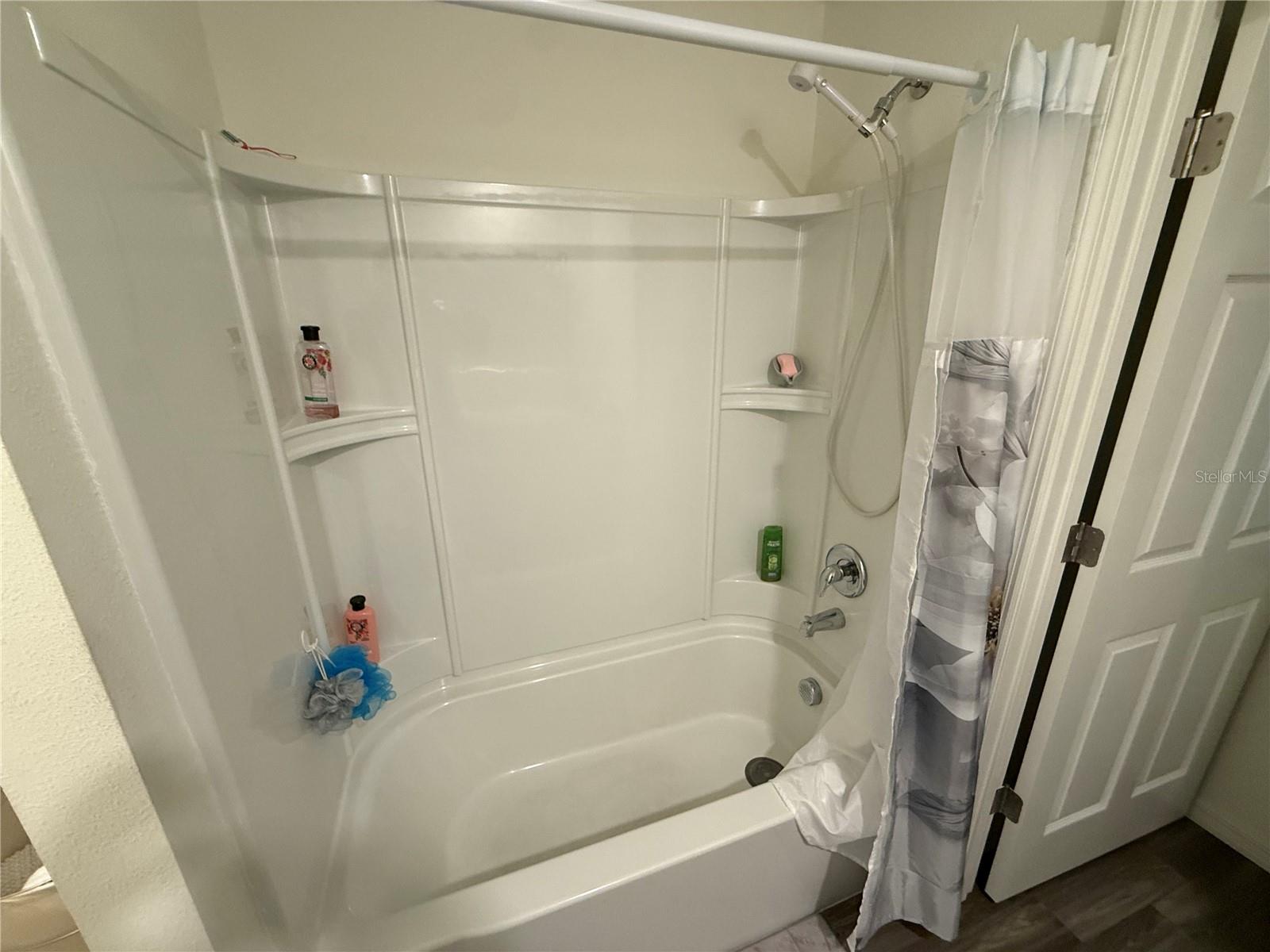 MARION OAKS UN 04 - Residential