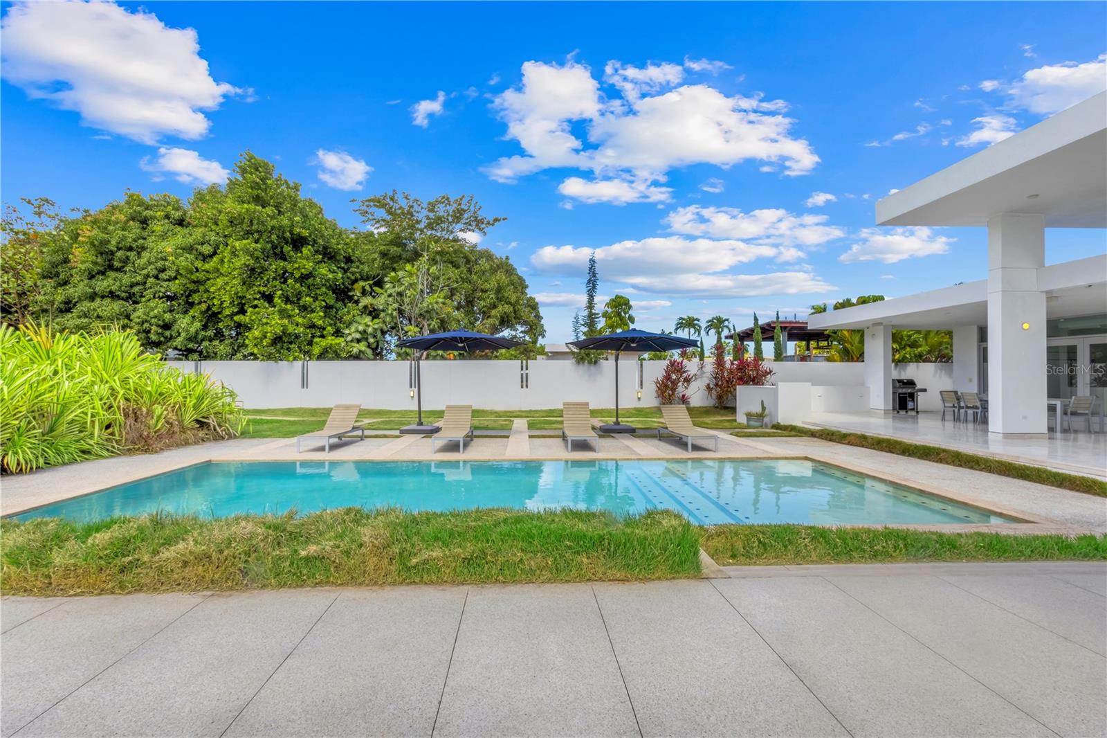 URB. SANTA MARIA - Residential