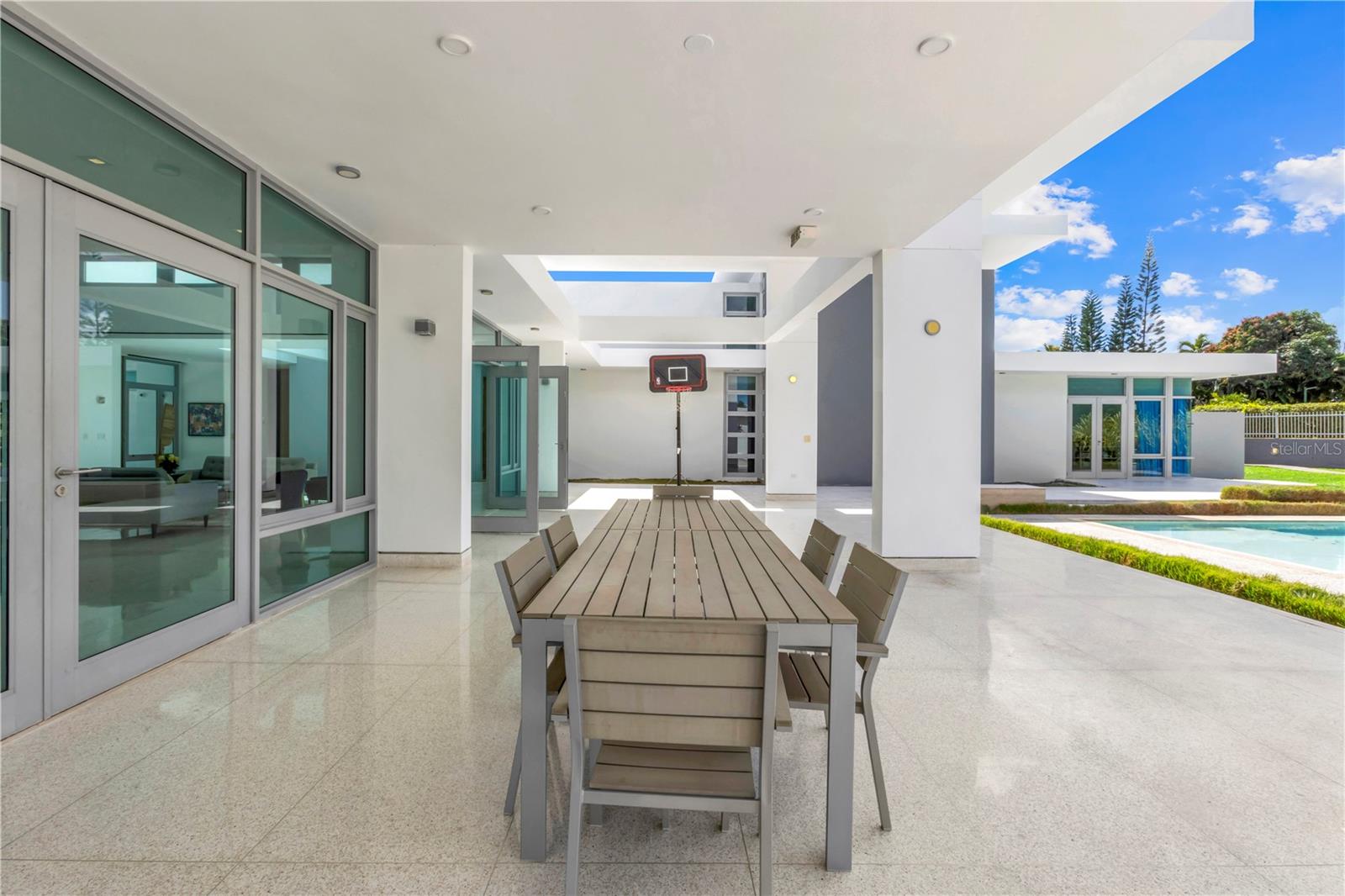 URB. SANTA MARIA - Residential