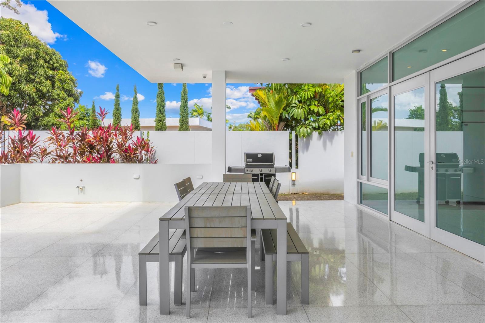 URB. SANTA MARIA - Residential