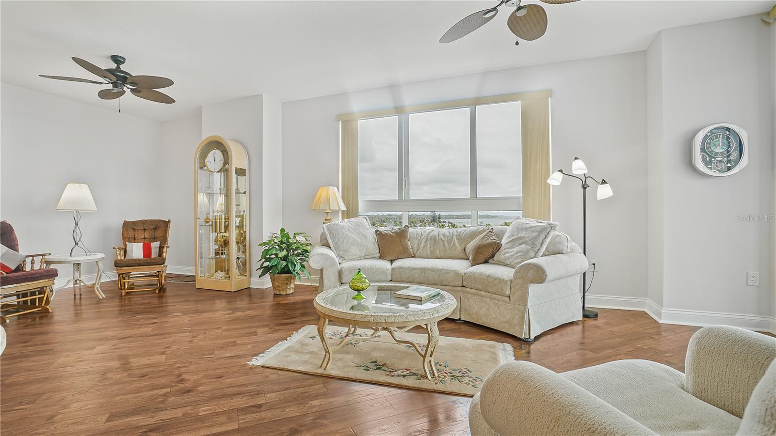 MARINA GRANDE/HALIFAX 01 - Residential