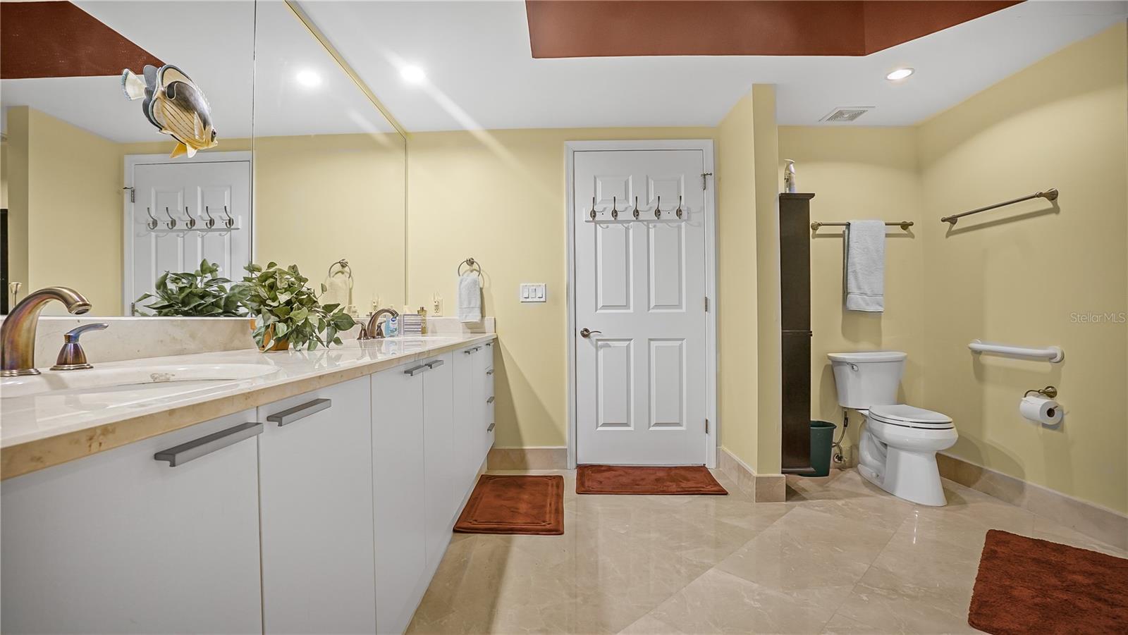 MARINA GRANDE/HALIFAX 01 - Residential