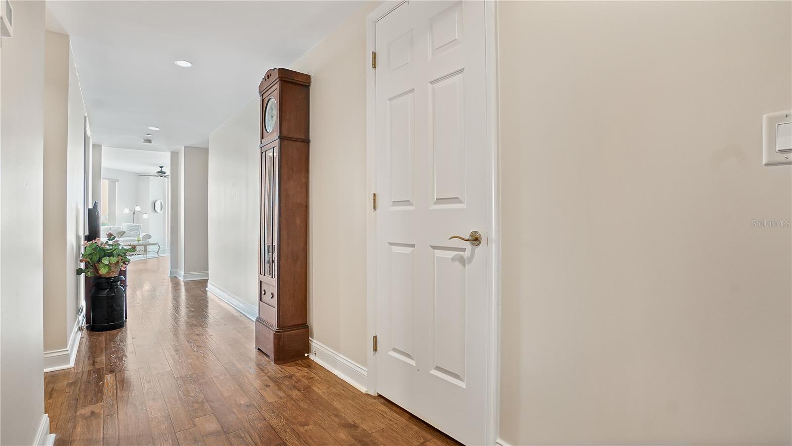 MARINA GRANDE/HALIFAX 01 - Residential