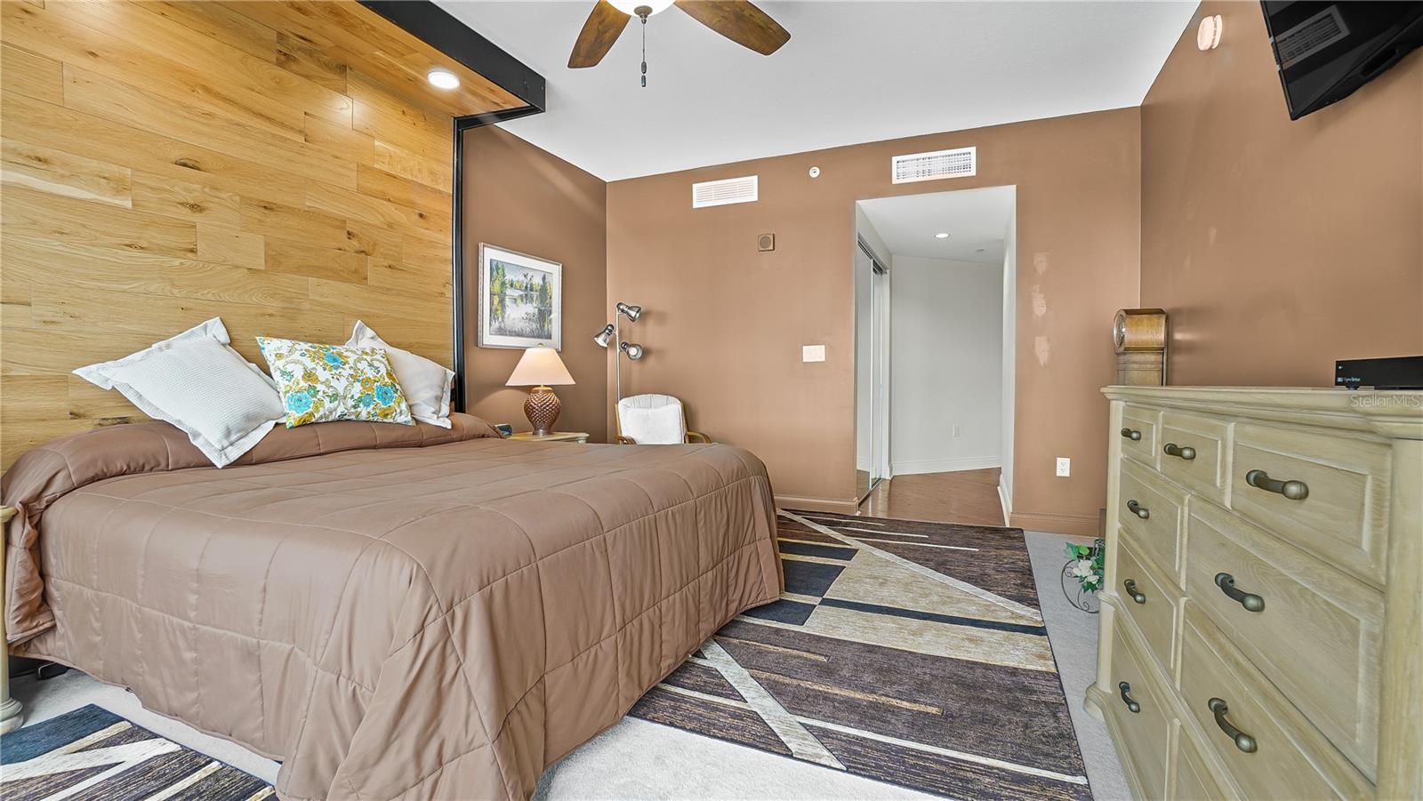 MARINA GRANDE/HALIFAX 01 - Residential