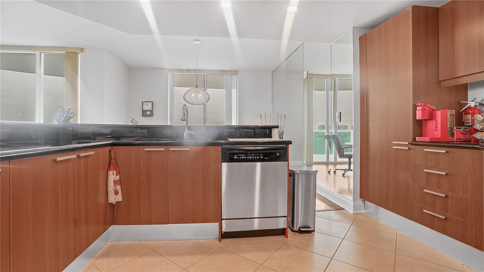 MARINA GRANDE/HALIFAX 01 - Residential