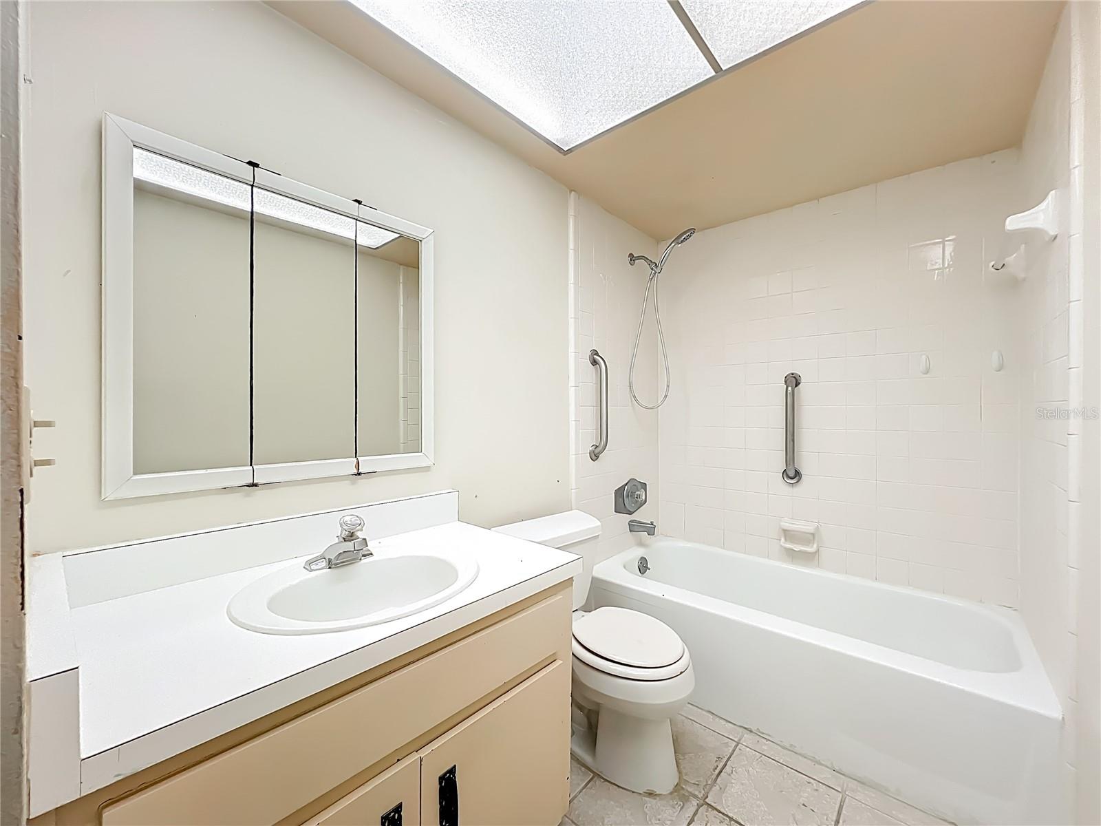 CANDLEWYCK EAST REP 01 - Residential