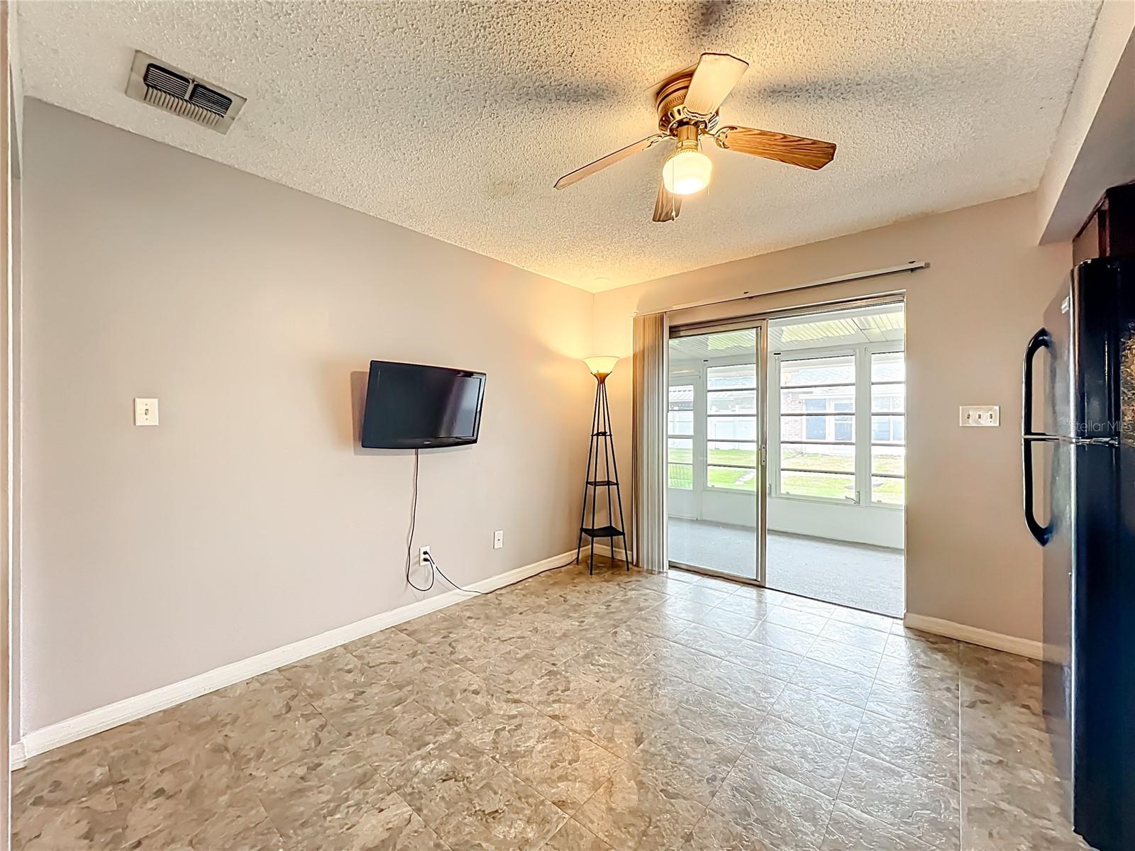 CANDLEWYCK EAST REP 01 - Residential