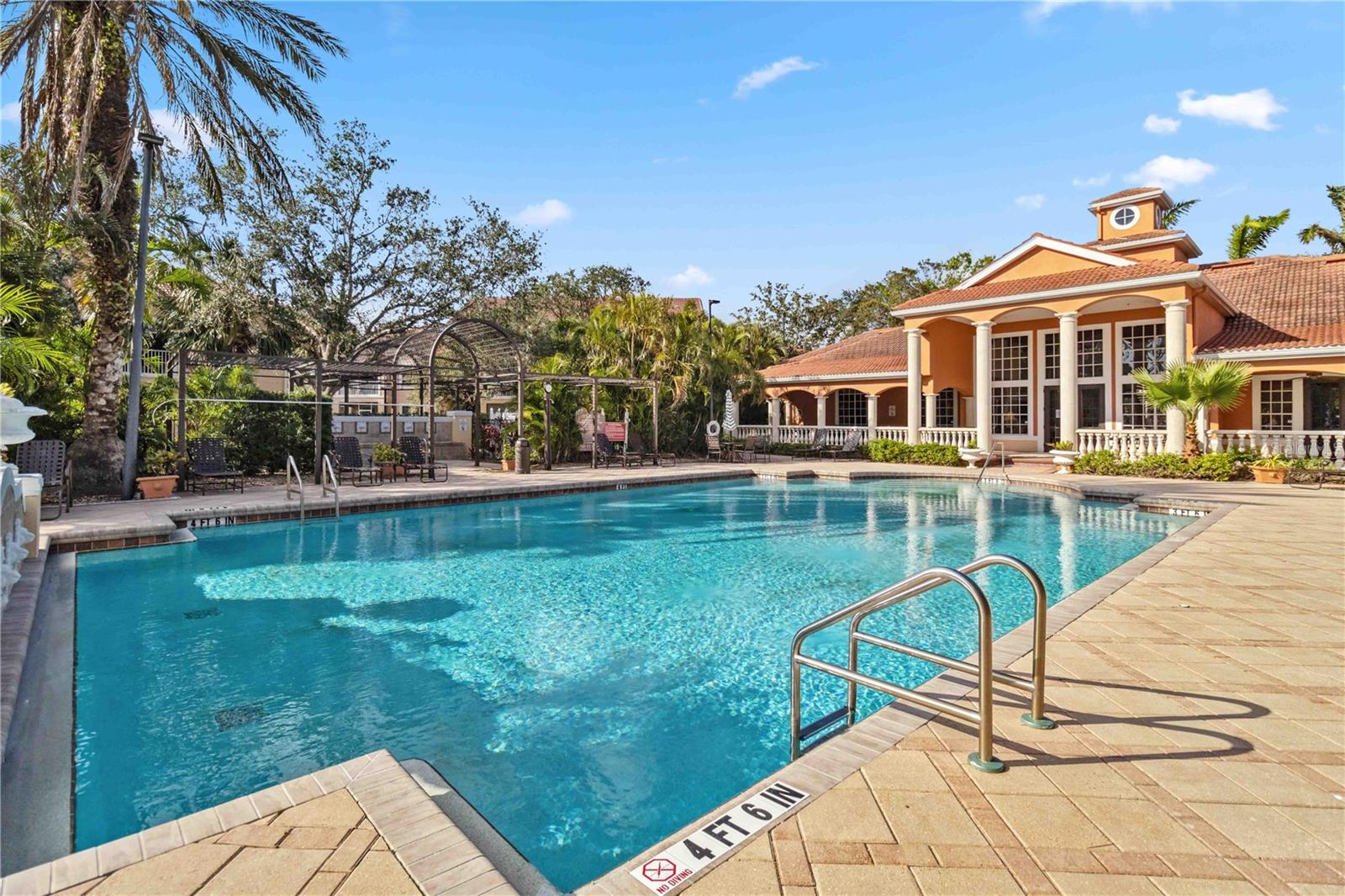 BELLA VILLINO - Residential Lease