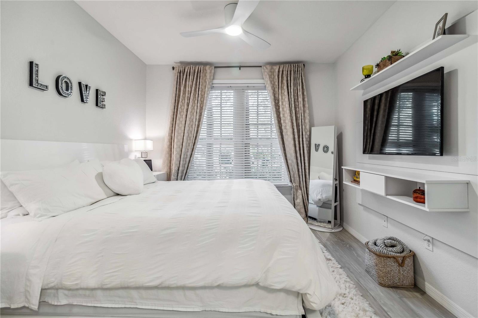 BELLA VILLINO - Residential Lease
