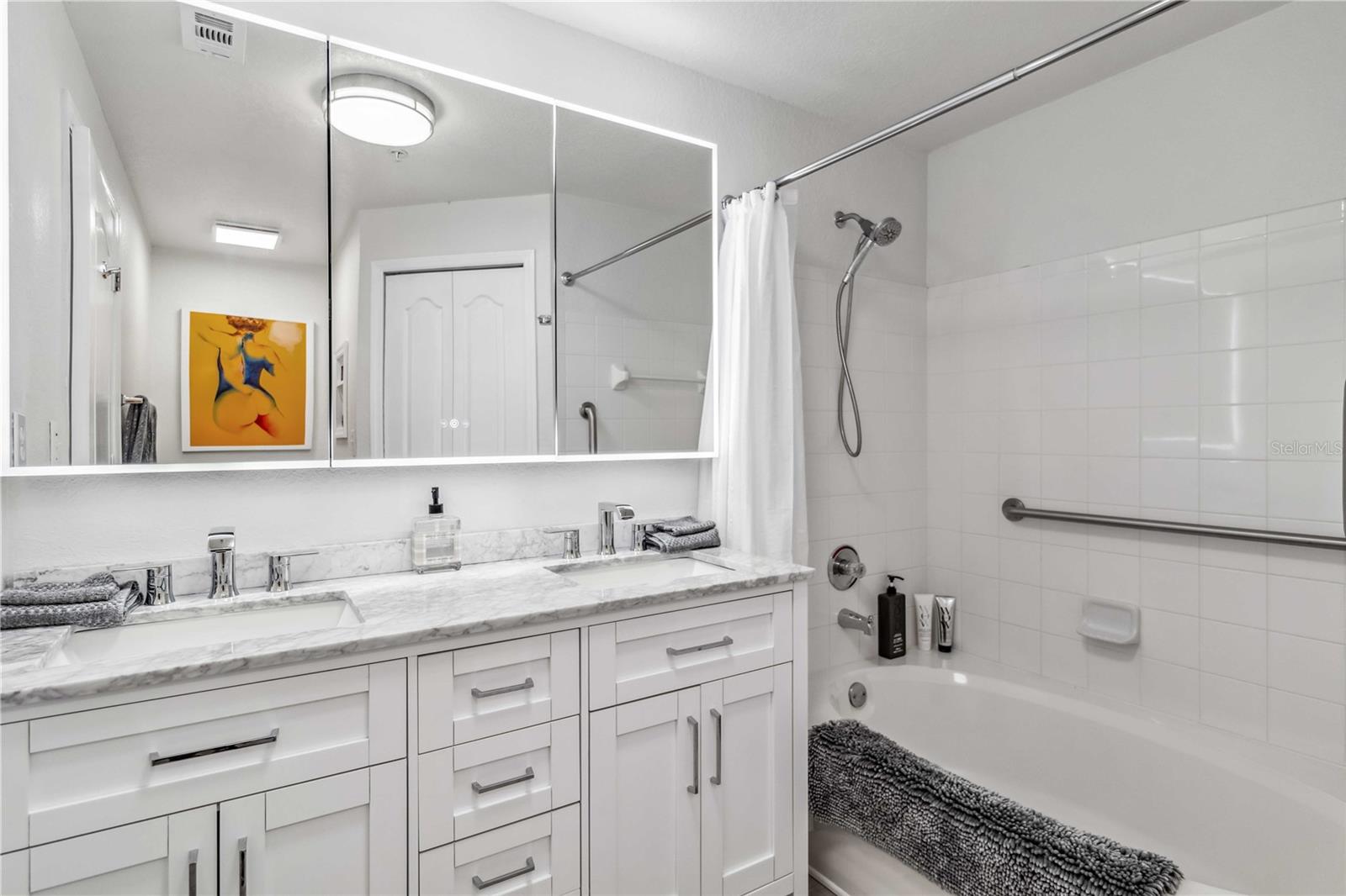 BELLA VILLINO - Residential Lease