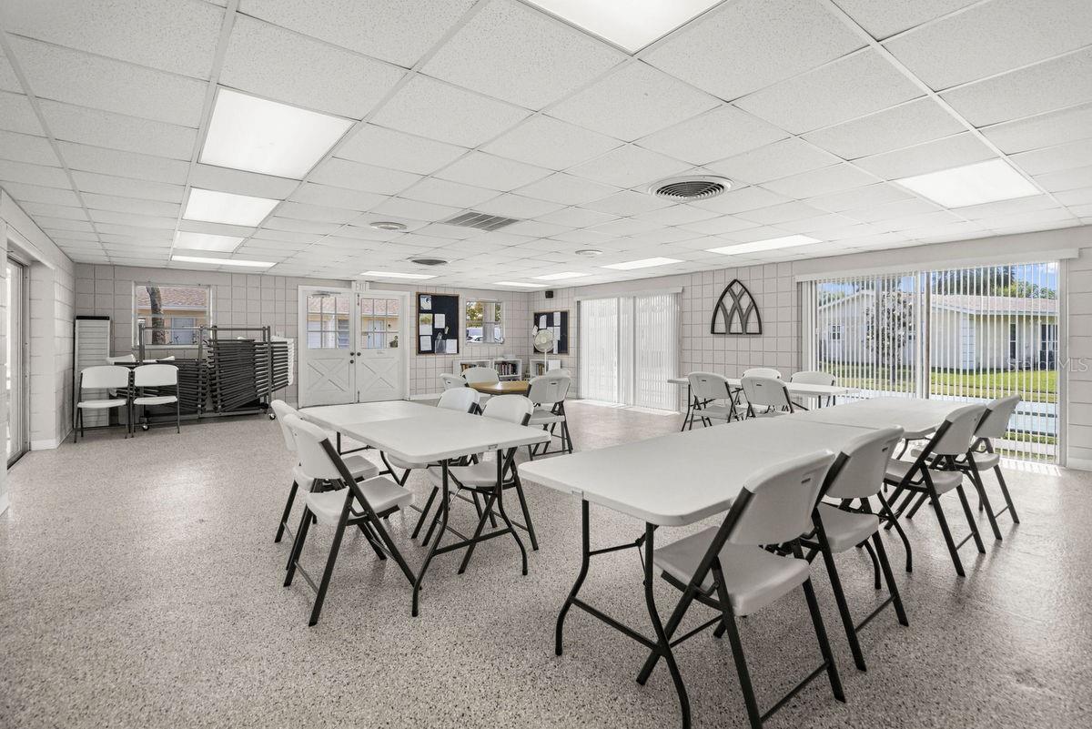 HEATHER HILL APTS - Residential