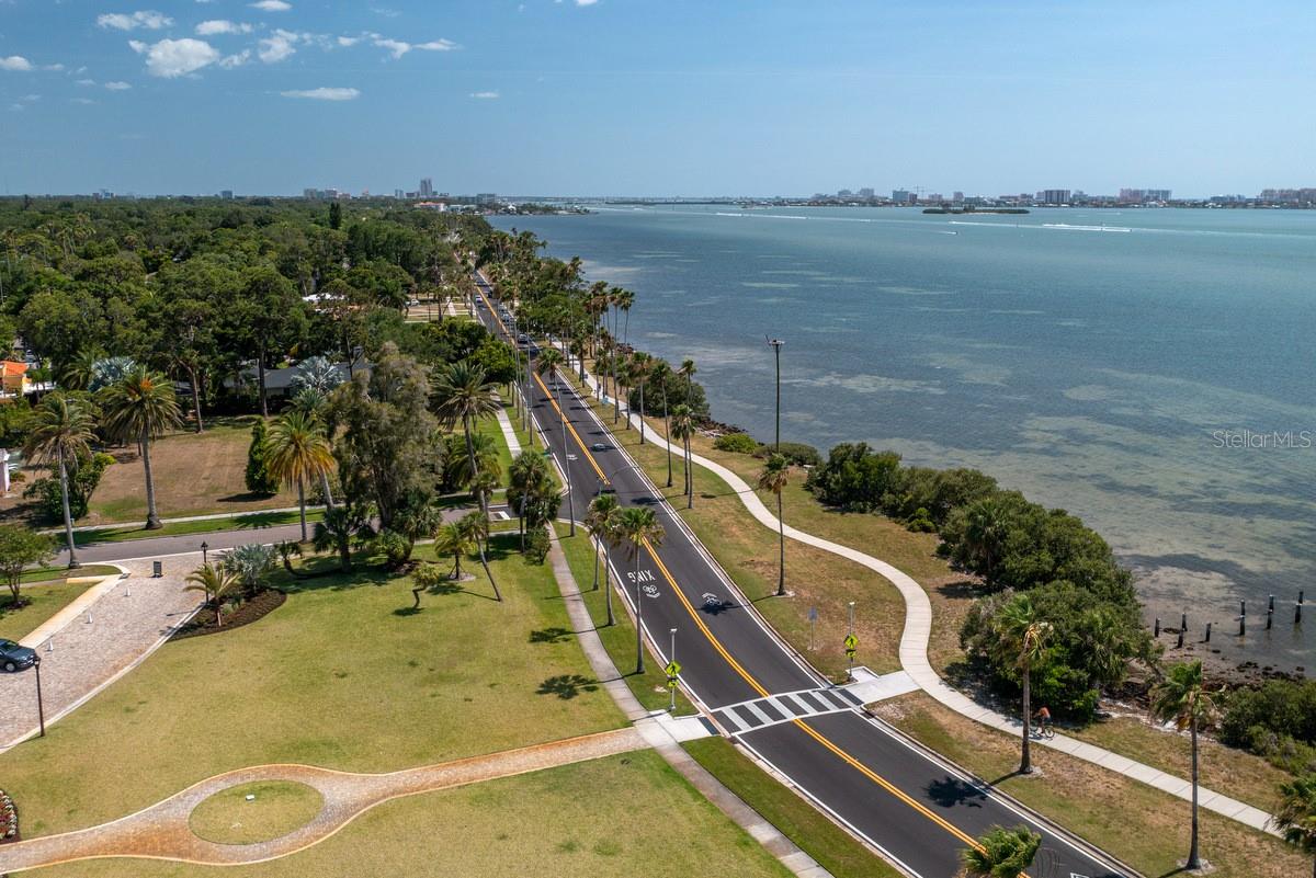 HEATHER HILL APTS - Residential