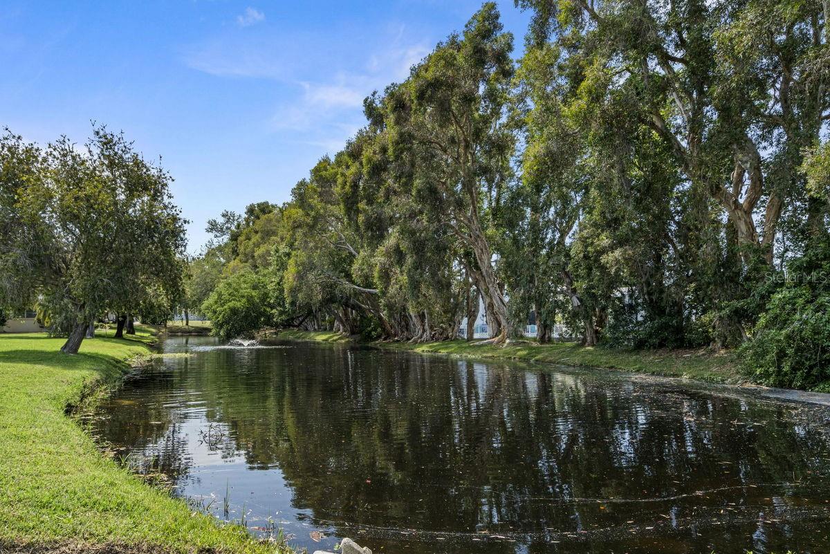 HEATHER HILL APTS - Residential