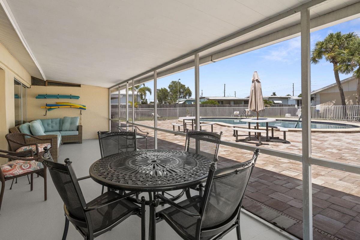 HEATHER HILL APTS - Residential