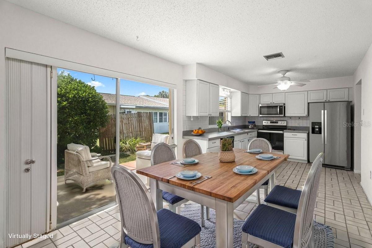 HEATHER HILL APTS - Residential