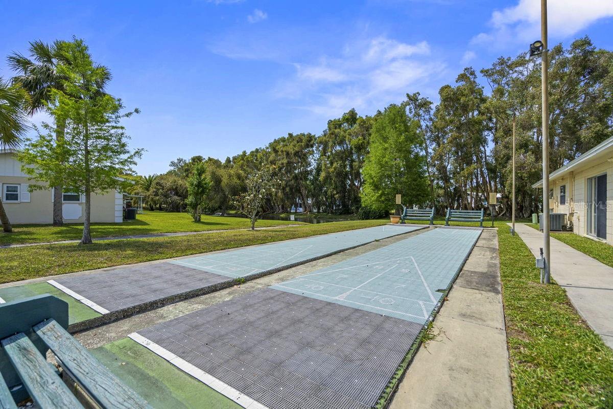 HEATHER HILL APTS - Residential