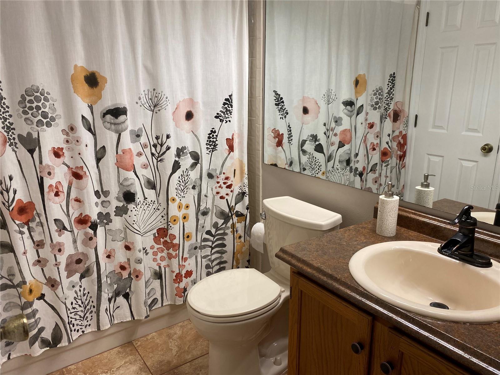 HIDDEN VILLAGE CONDO - Residential Lease