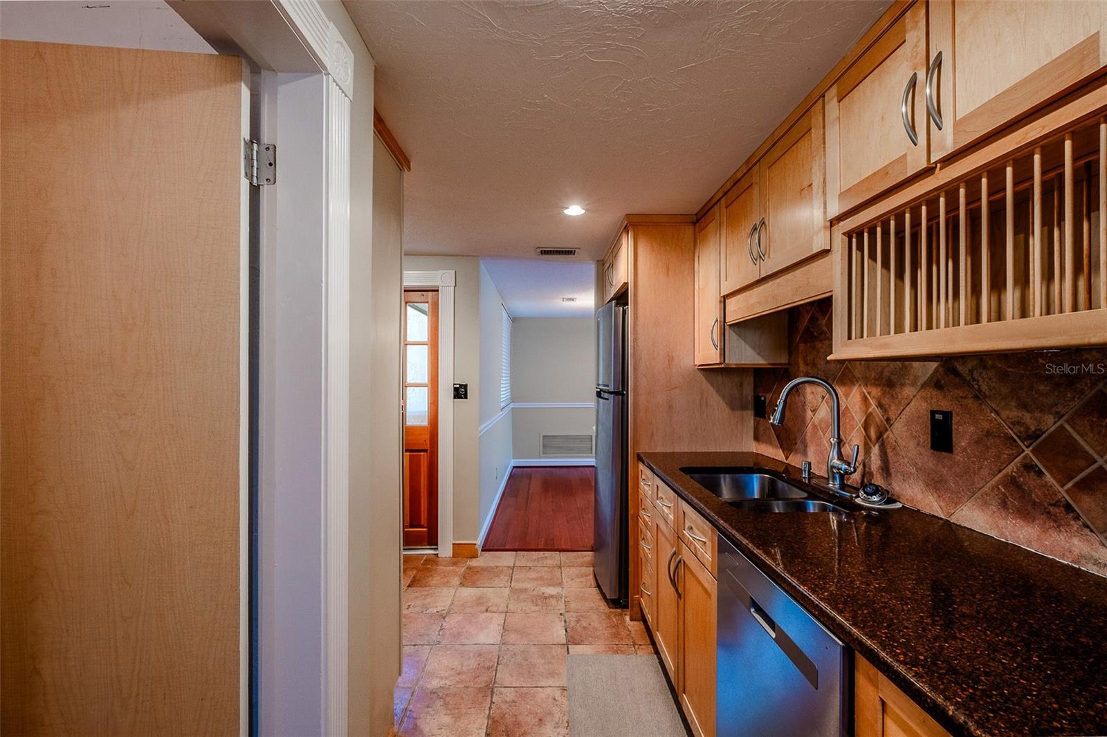 Photo 9 of 22 of 601 W OLD HWY 441 11B condo