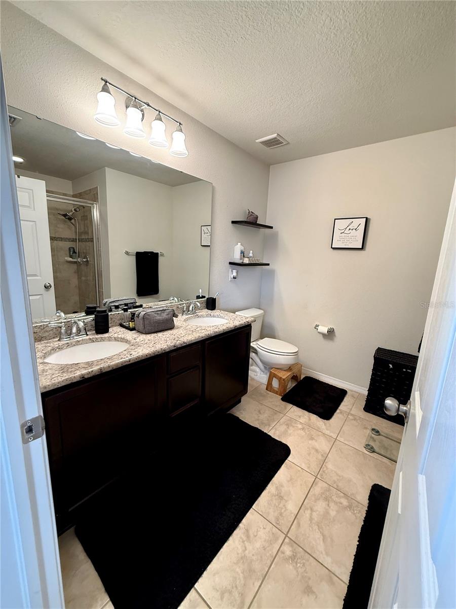 MAGNOLIA PARK NORTHEAST E - Residential Lease