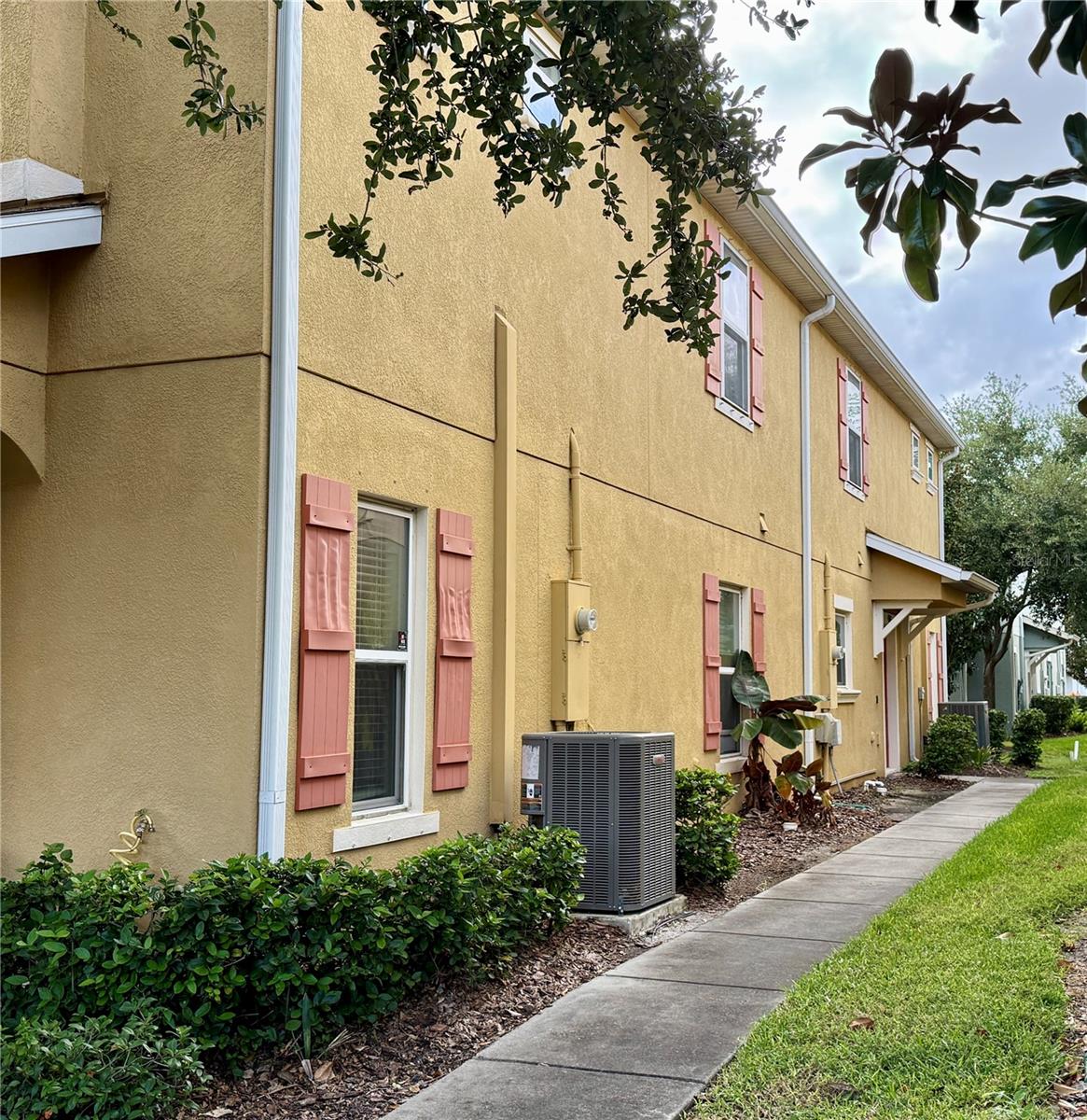 MAGNOLIA PARK NORTHEAST E - Residential Lease