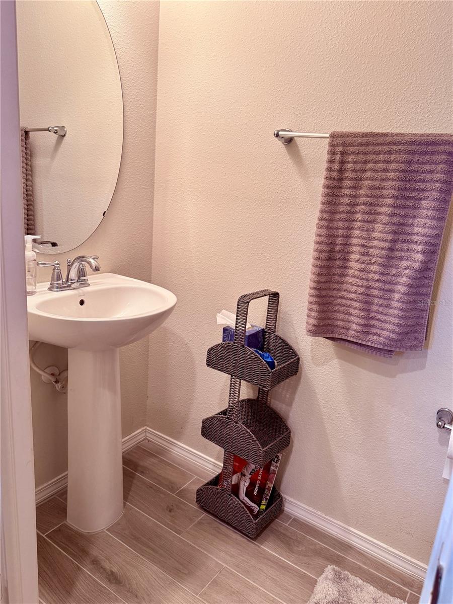 MAGNOLIA PARK NORTHEAST E - Residential Lease