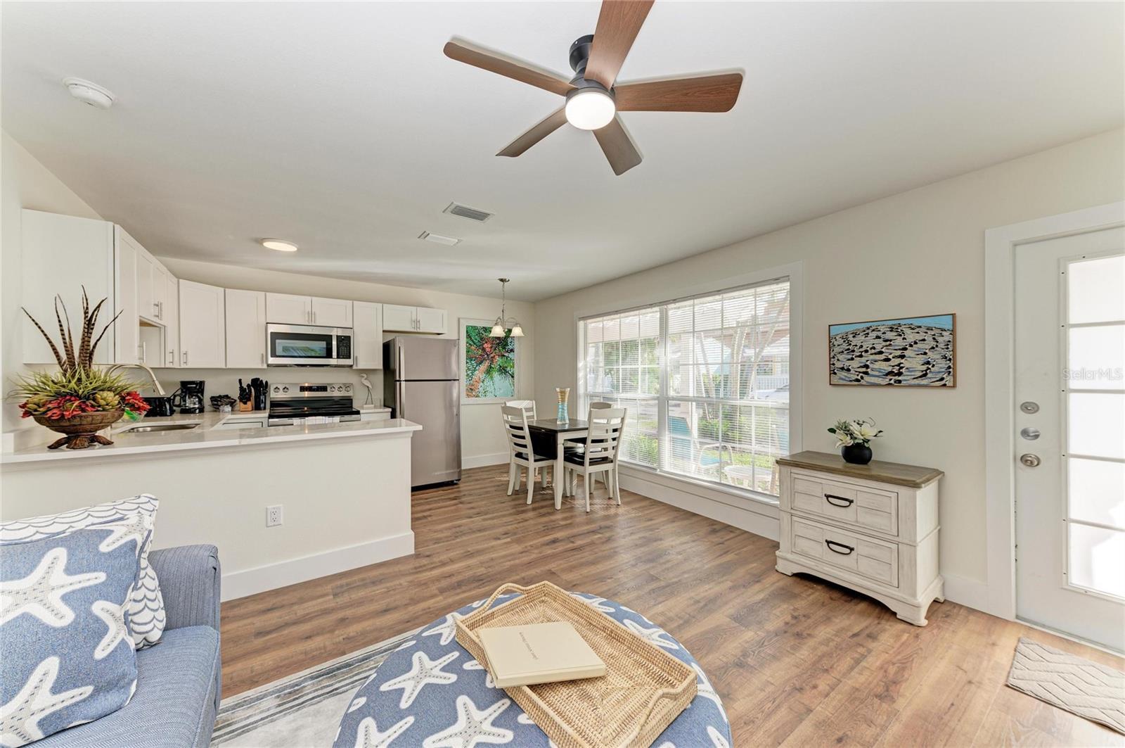 1603 GULF DR N 7, BRADENTON BEACH, FL, 34217 3 1603 GULF DR N 7