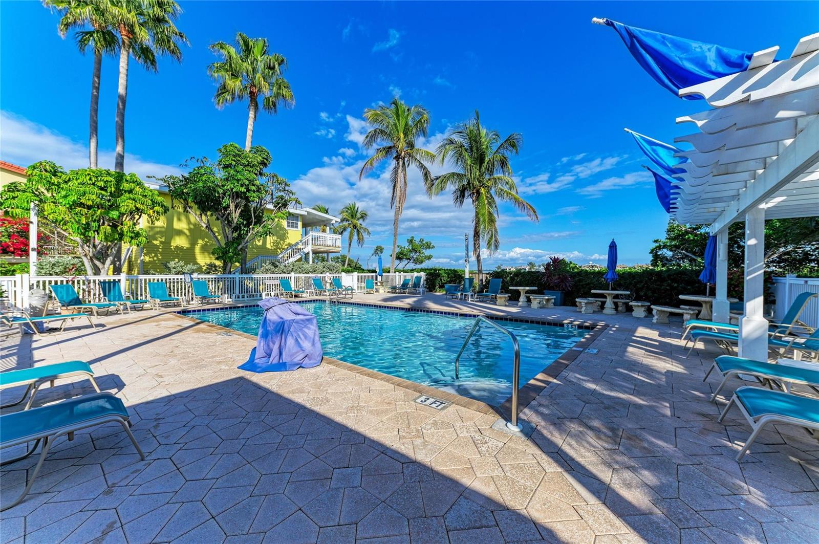 TRADEWINDS - Residential