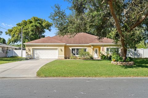 Photo of 490 Woodland Drive, Largo, FL 33771 (MLS # TB8440453) Photo of 490 Woodland Drive, Largo, FL 33771 (MLS # TB8440453)