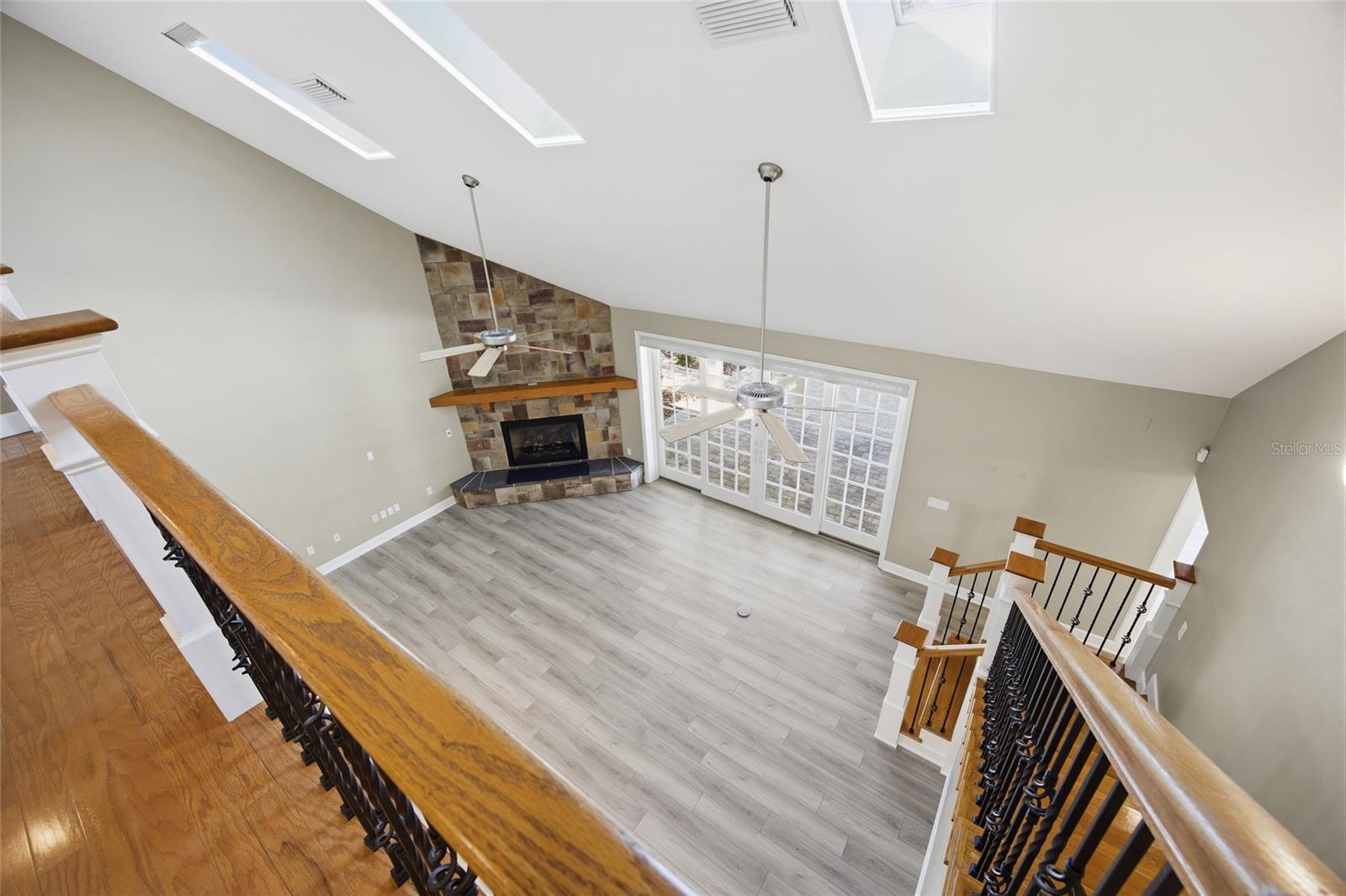 SOUTH POINT - Residential